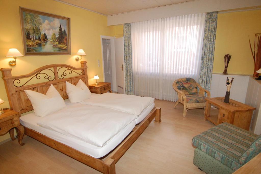 One-Bedroom Apartment 2,13477850:JPEG